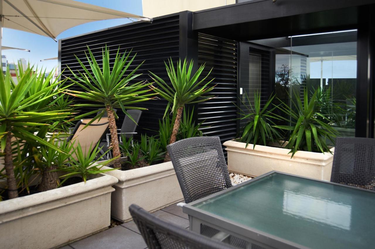 Quest East Melbourne Aparthotel Exterior foto