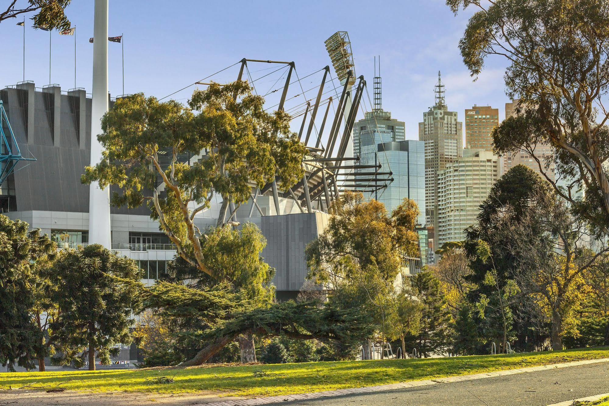 Quest East Melbourne Aparthotel Exterior foto